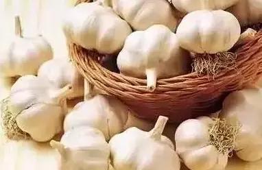 100元人民币在各国能买到什么,100元人民币在各国能买到啥