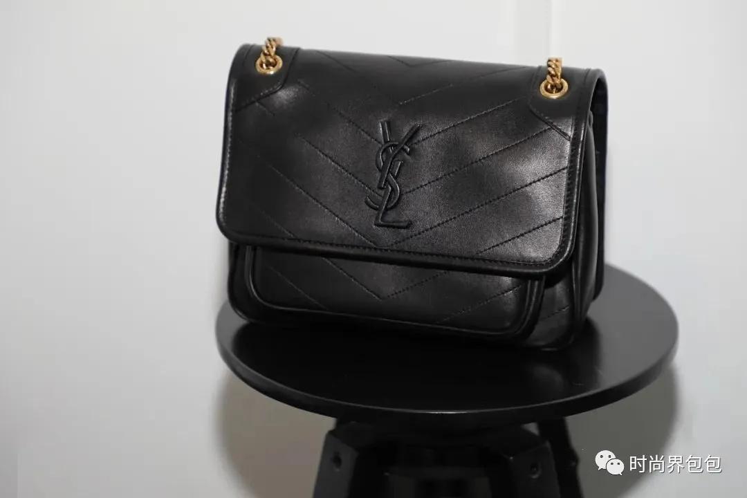 圣罗兰ysl鳄鱼压纹日落链条包,ysl圣罗兰鱼子酱玫红色链条包