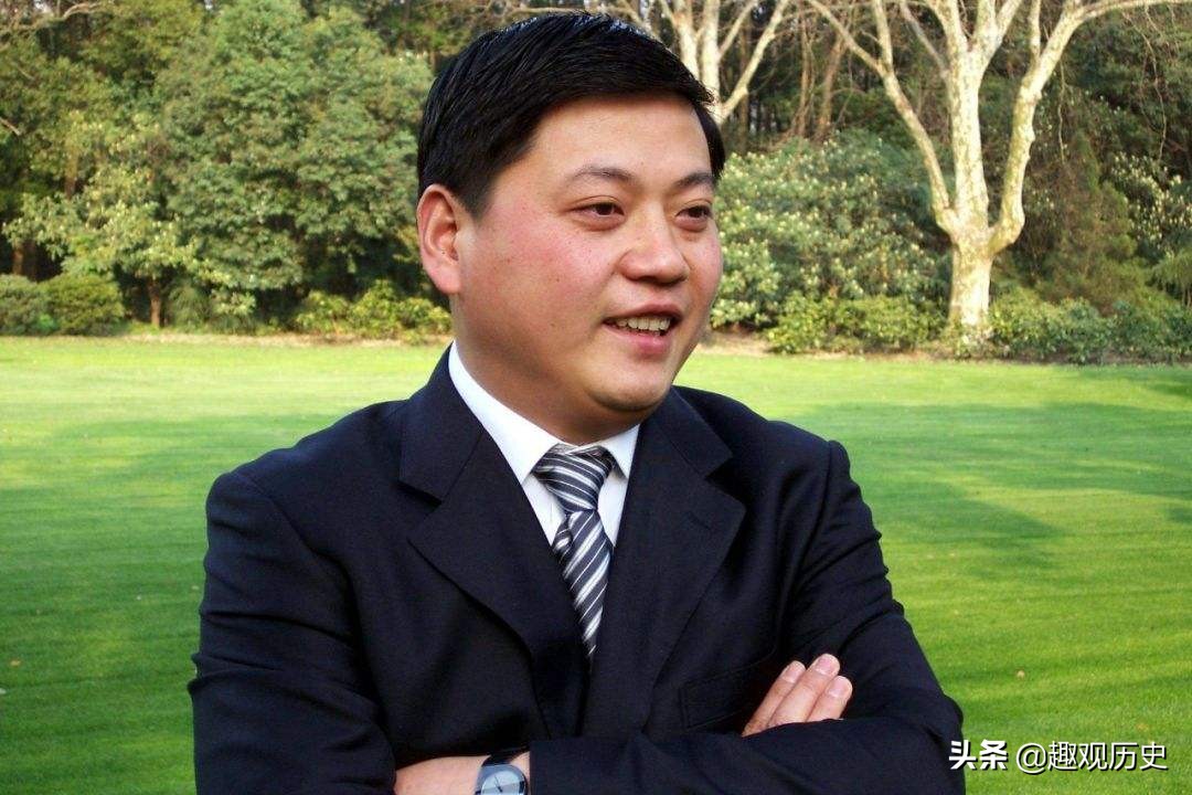 浙商传奇王均瑶：中国民营包机第一人，通过烂尾楼改造净赚1个亿