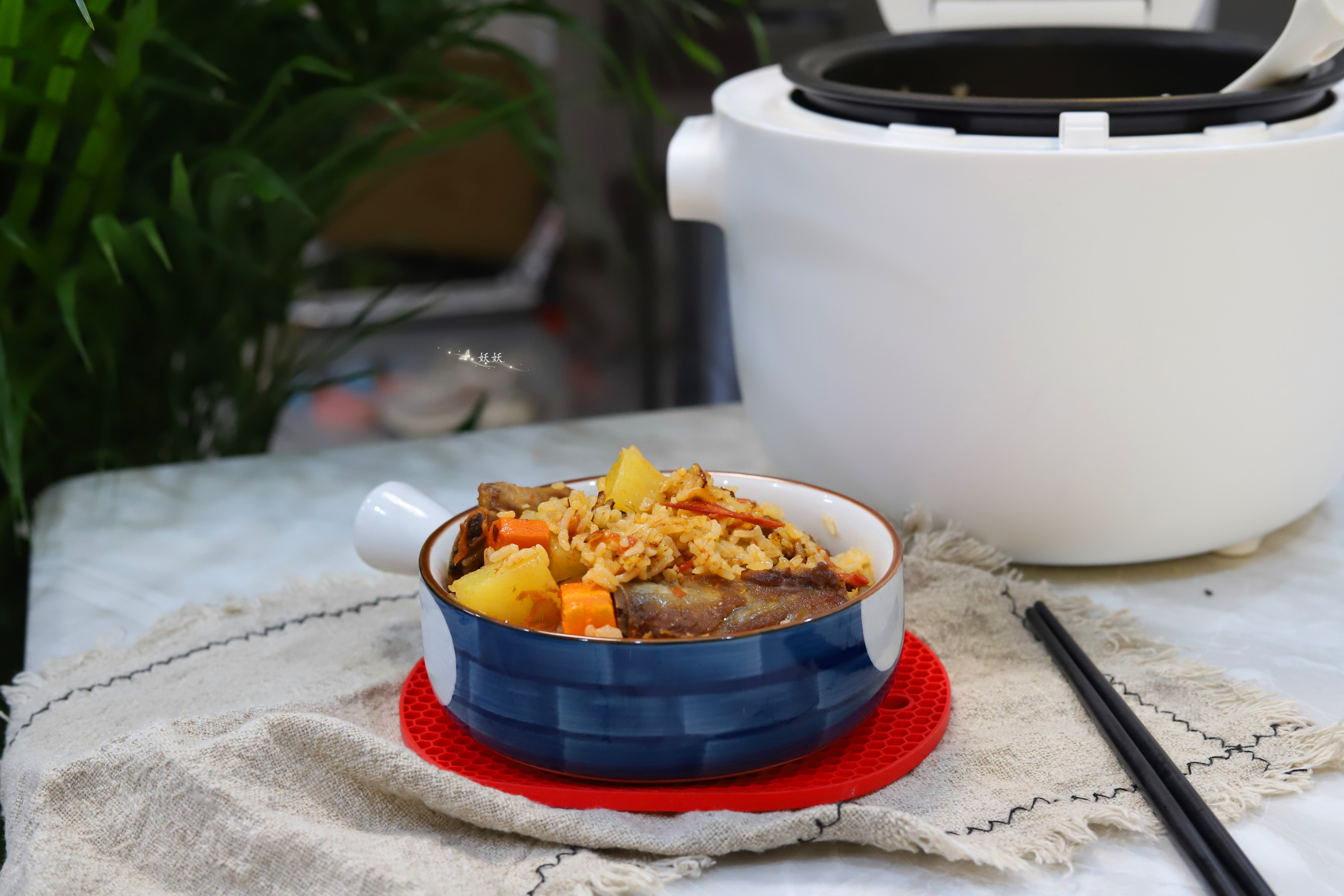 伊莱特陶土电饭煲怎么使用,伊莱特新款电饭煲使用教程