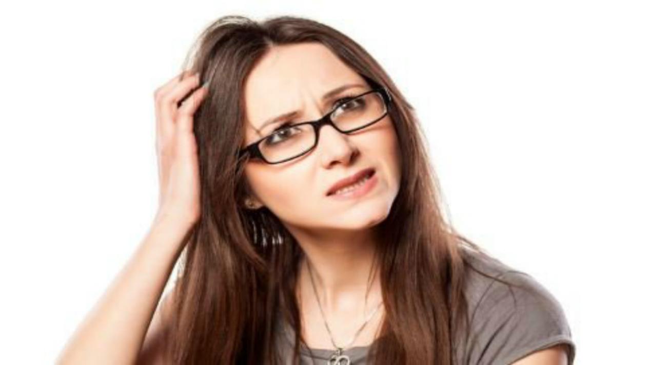 头皮屑反反复复发作怎么办,头皮屑反复发作是什么原因