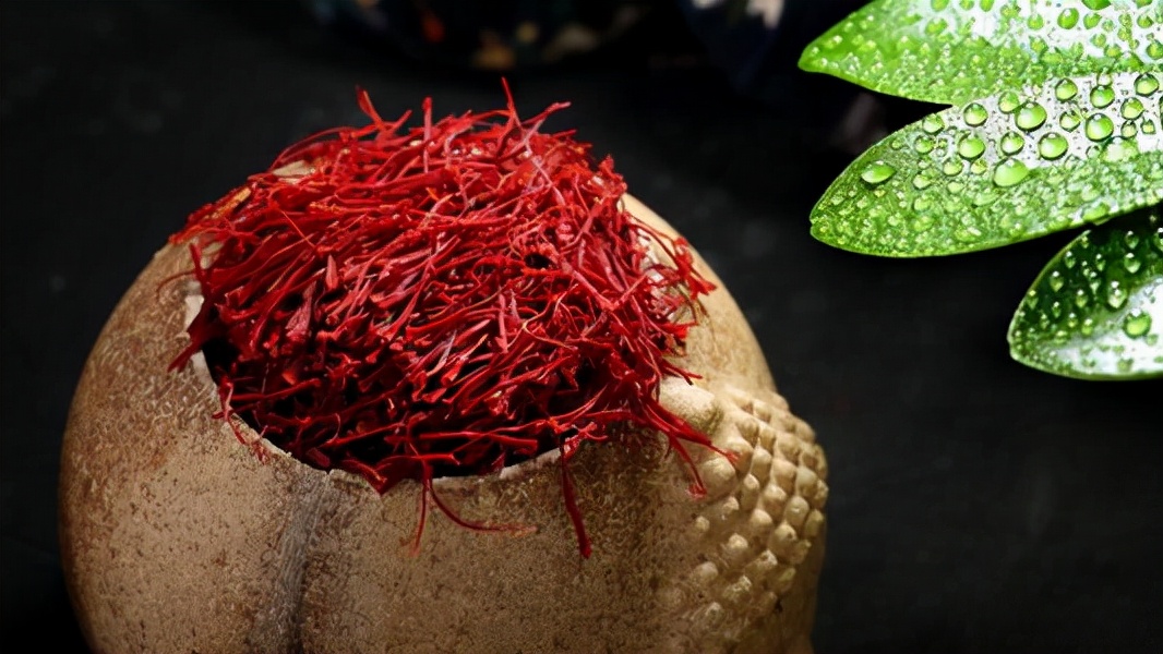 20岁开始喝藏红花身体有什么变化 (38岁山东女子每天喝藏红花泡水)