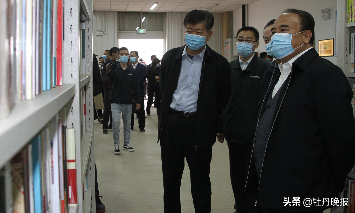 宸ヤ細鑱屽伐涔嬪鍝佺墝,鍙搷鍏氬缓鍝佺墝