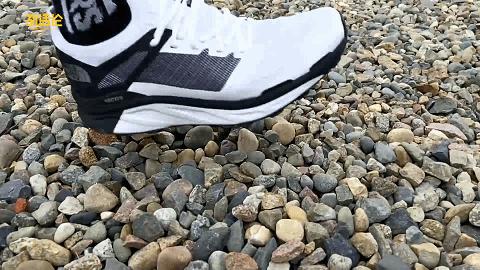 北面徒步鞋vectiv,北面跑鞋vectivinfinite300偏大偏小