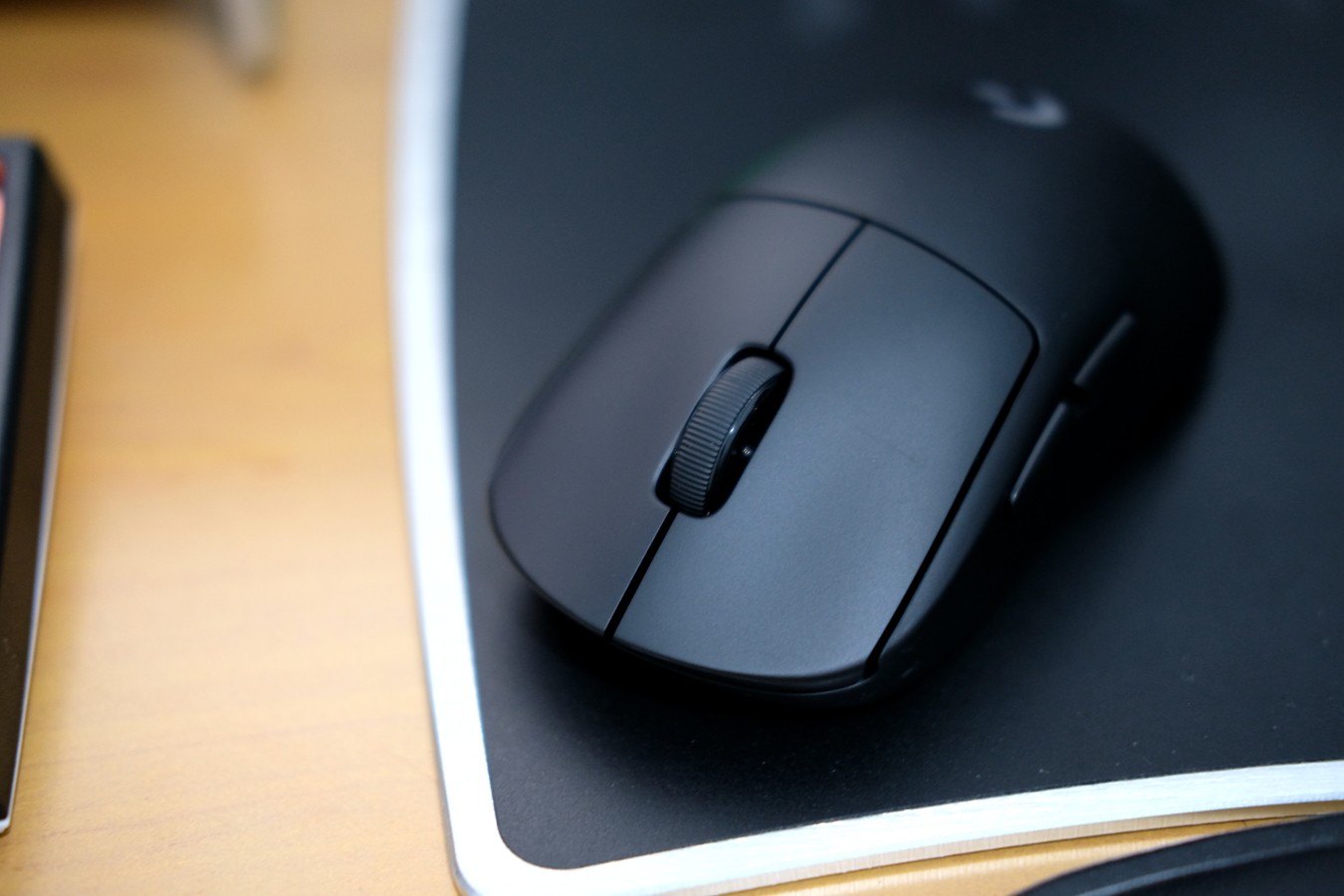 罗技gpw鼠标咋样,罗技gpw一代和普通罗技鼠标的区别