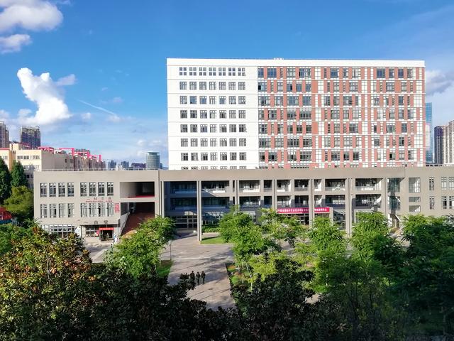 20年后，现在的昆工新迎校区还是你记忆中的那个云南工业大学吗？