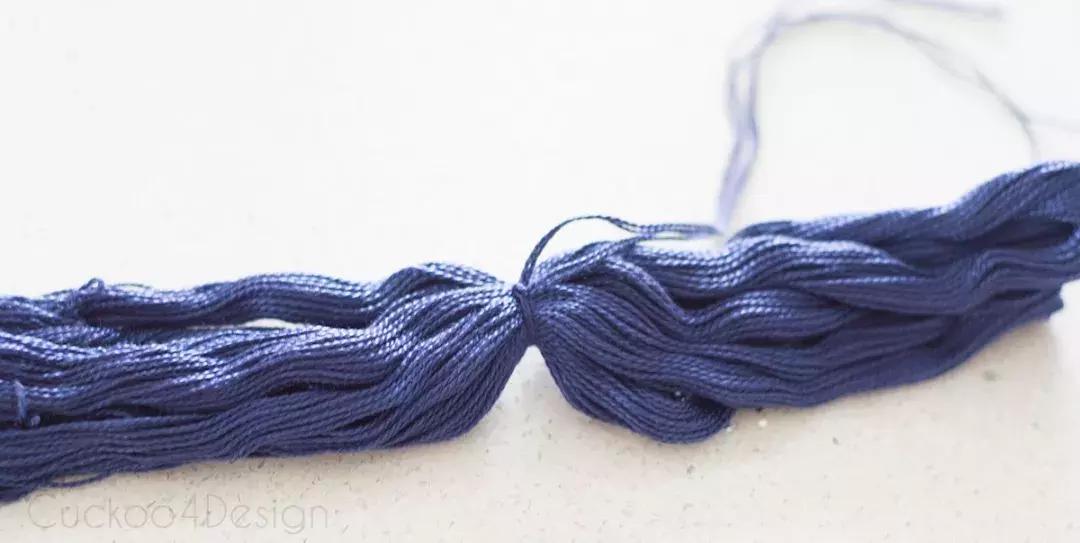 绳子编钥匙扣小挂件简单可爱漂亮,怎么把挂件的短绳子无缝连接起来