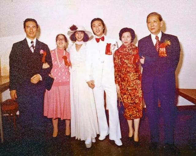 赌王何鸿燊现在家庭情况,香港赌王何鸿燊的二太太及子女