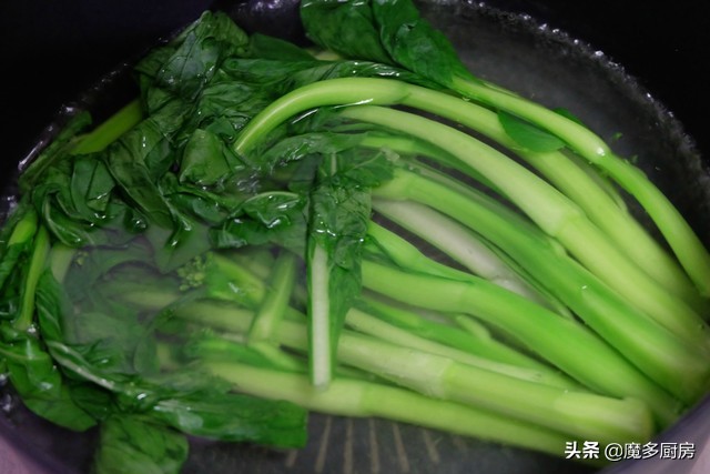 如何做出不烧焦又有锅巴的煲仔饭,煲仔饭怎么做才能又香又脆