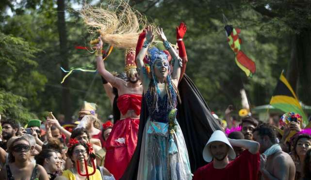 巴西是世界大国,各方面条件都不错,为何没能成为世界发达国家