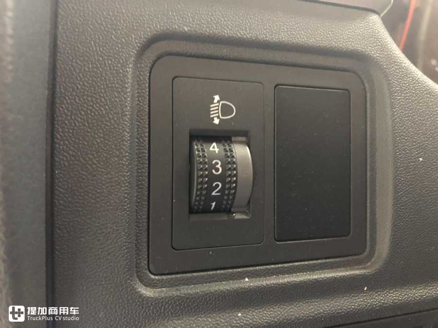 骏铃v6轻卡车重载版,江淮骏铃v6排半轻卡底盘