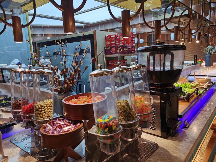 沈阳盛江山k11自助餐,盛江山k11黑金店大桌