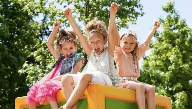 孩子被同桌欺负需要换同桌吗,孩子被同学欺负高情商妈妈这样做