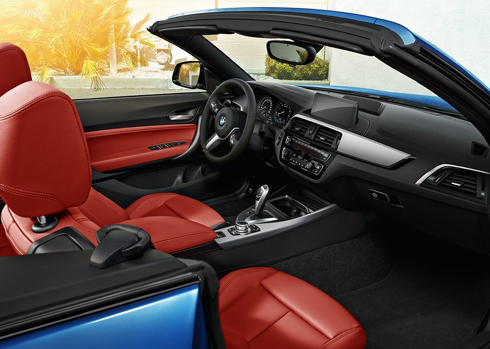 最新款宝马四座硬顶敞篷跑车,最新款宝马四座敞篷跑车