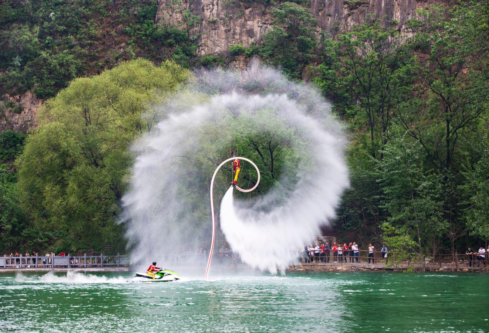 河南省最大水上拓展基地，竟藏在缺水的林州，难怪很多人都不知道