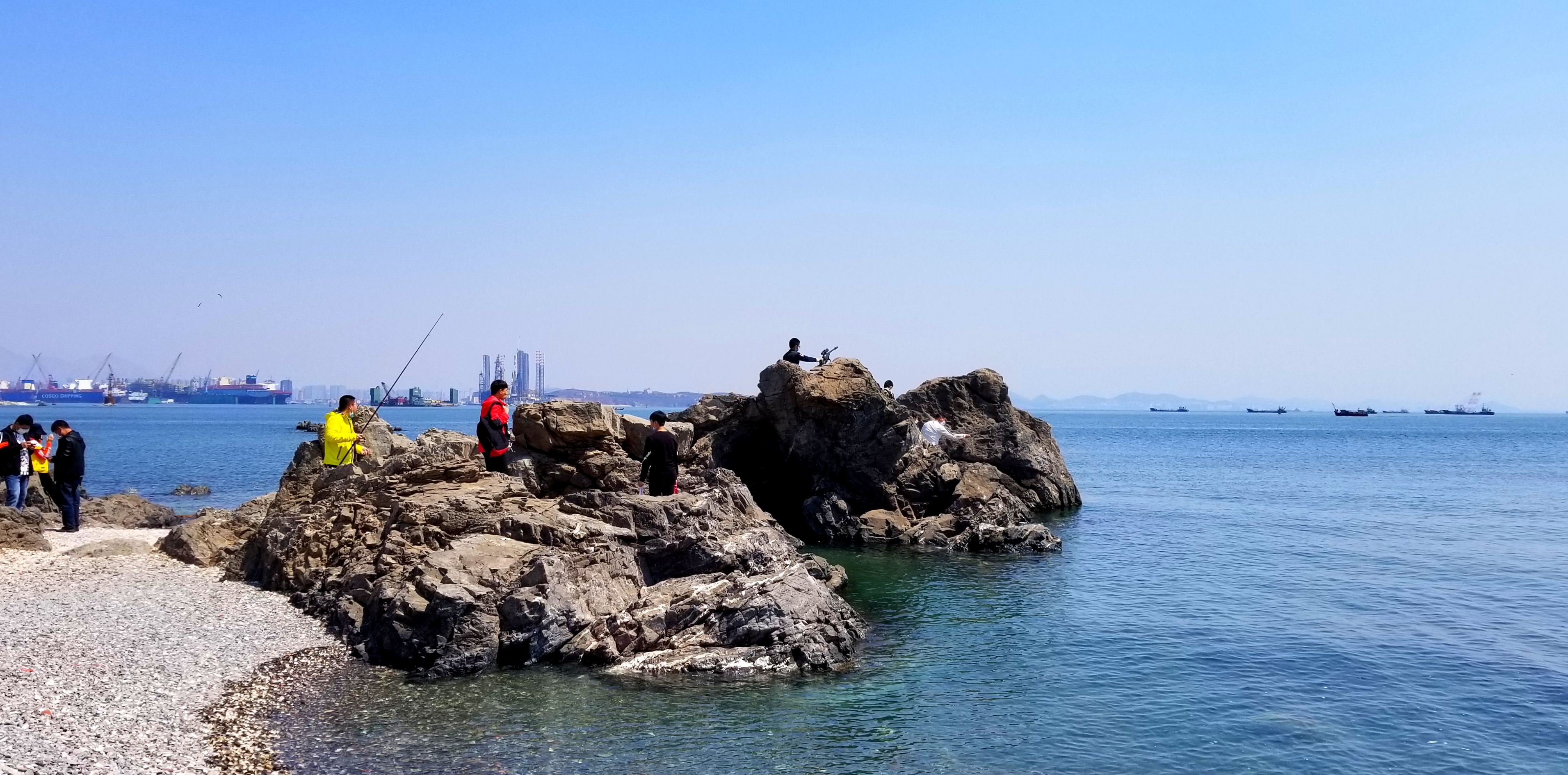 大连甘井子区蟹子湾,大连蟹子湾公园对岸夜景