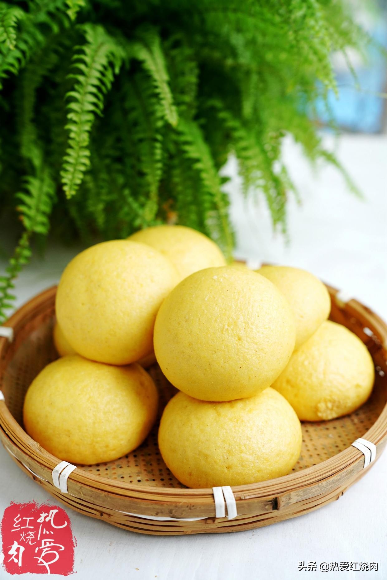 馒头蒸熟发酸怎么处理才好吃,自己蒸馒头为什么那么硬