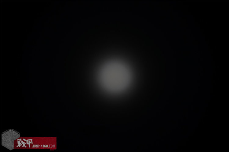 fenix菲尼克斯pd36rv2.0,fenix手电pd40r与pd36r哪个好