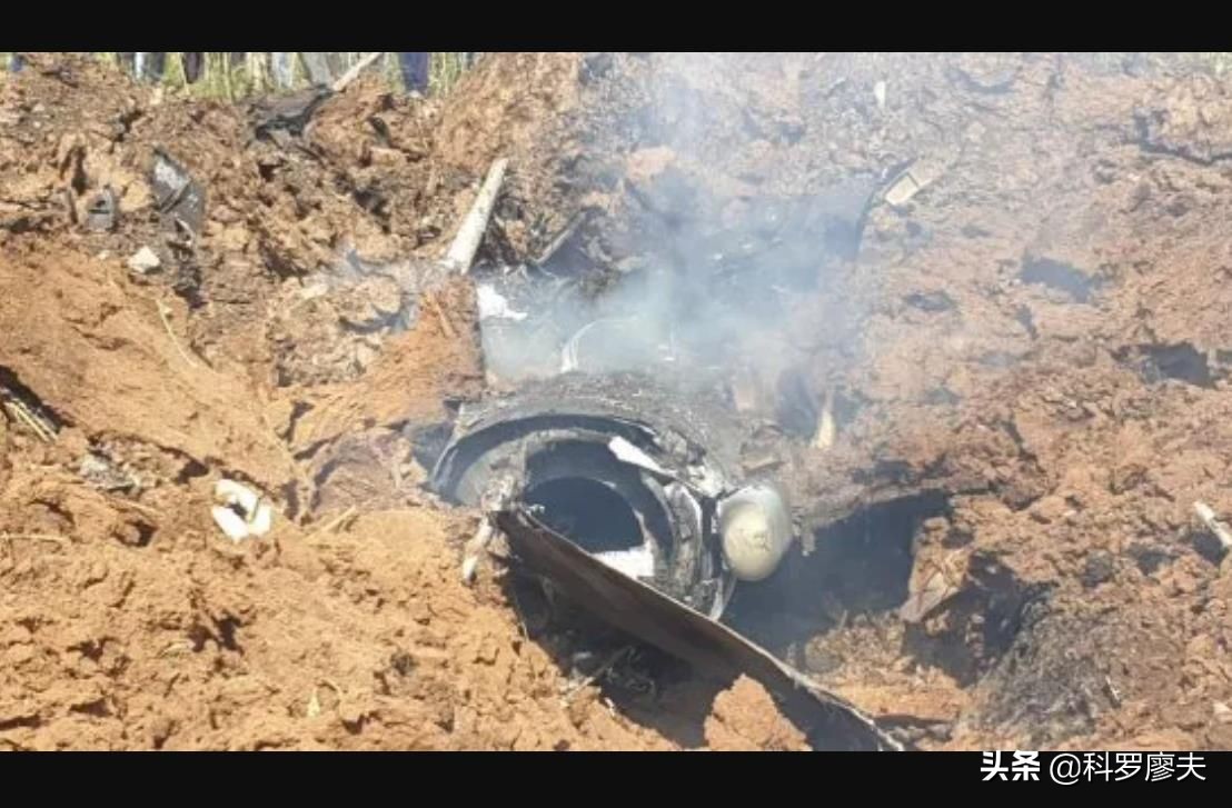 印军两架战机坠毁视频,印度军用战斗机坠毁