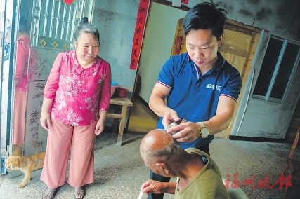 创业带领家庭摆脱困境,程顺城:至情至孝的退伍“兵王”