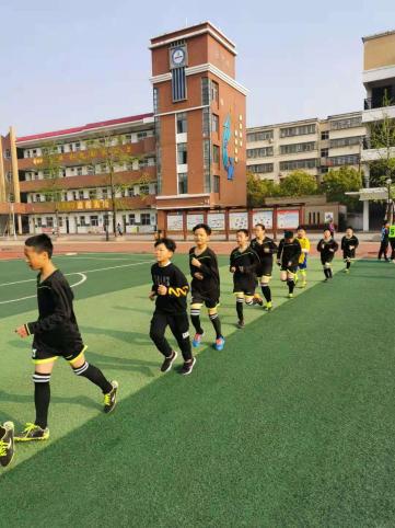 淮滨足球比赛小学生,淮滨县实验学校足球比赛