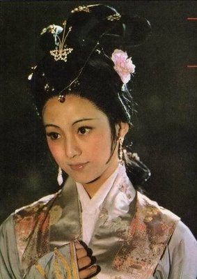 林青霞扎头发年轻照片,林青霞邓丽君