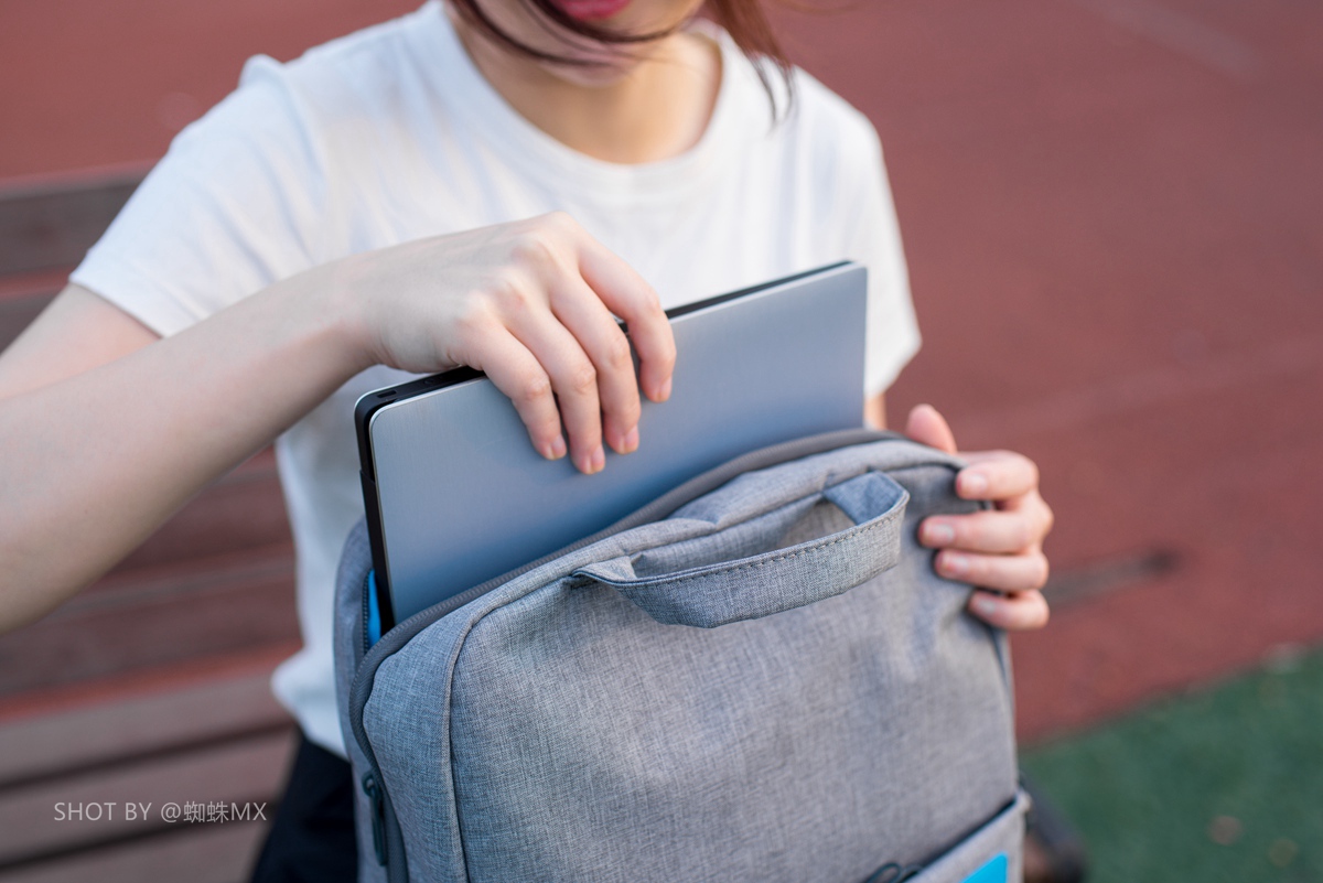 宜丽客双肩包相机包,宜丽客双肩摄影包评测