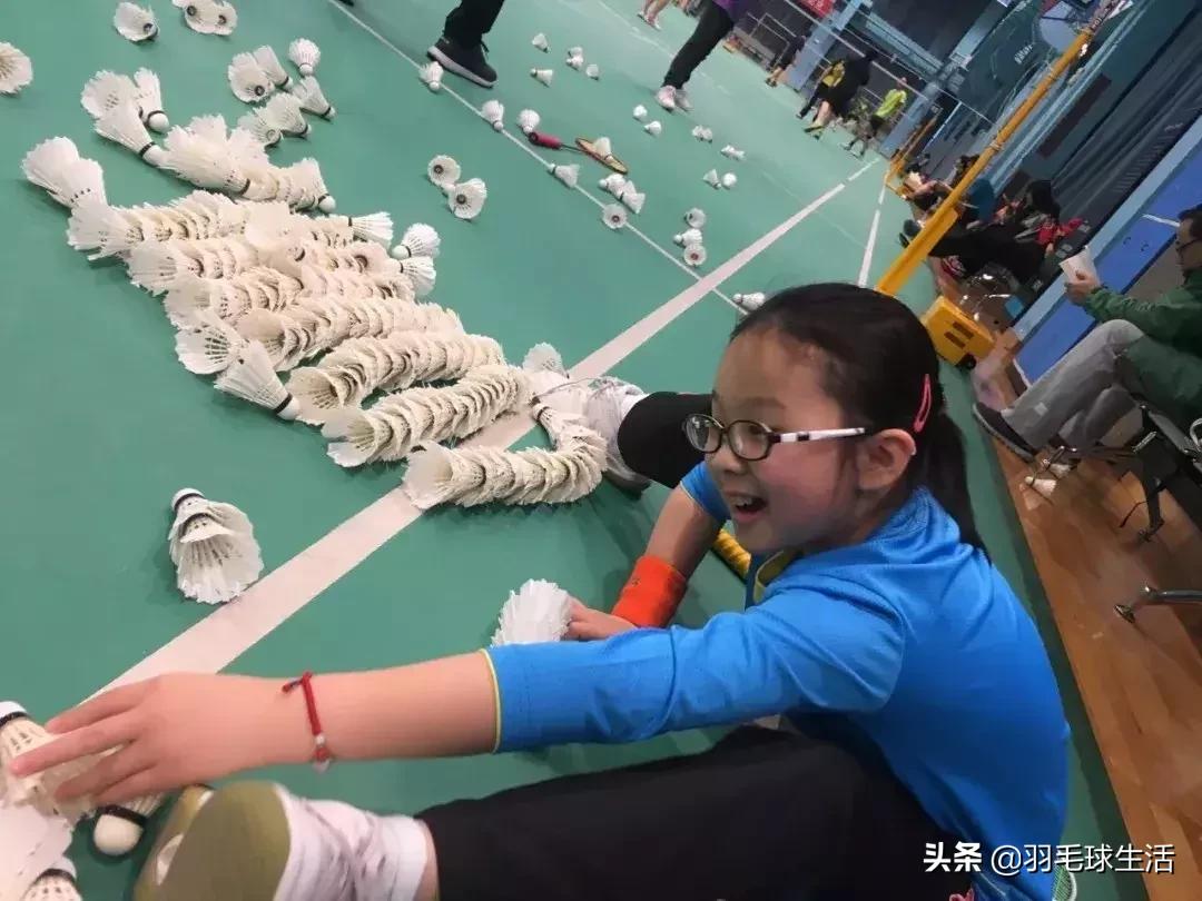 青少年不适合的体育运动,青少年羽毛球每天必练
