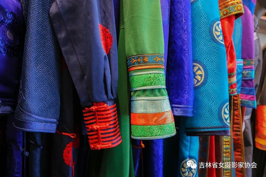 蒙古族服饰第四批非物质文化遗产,蒙古服饰非遗现状