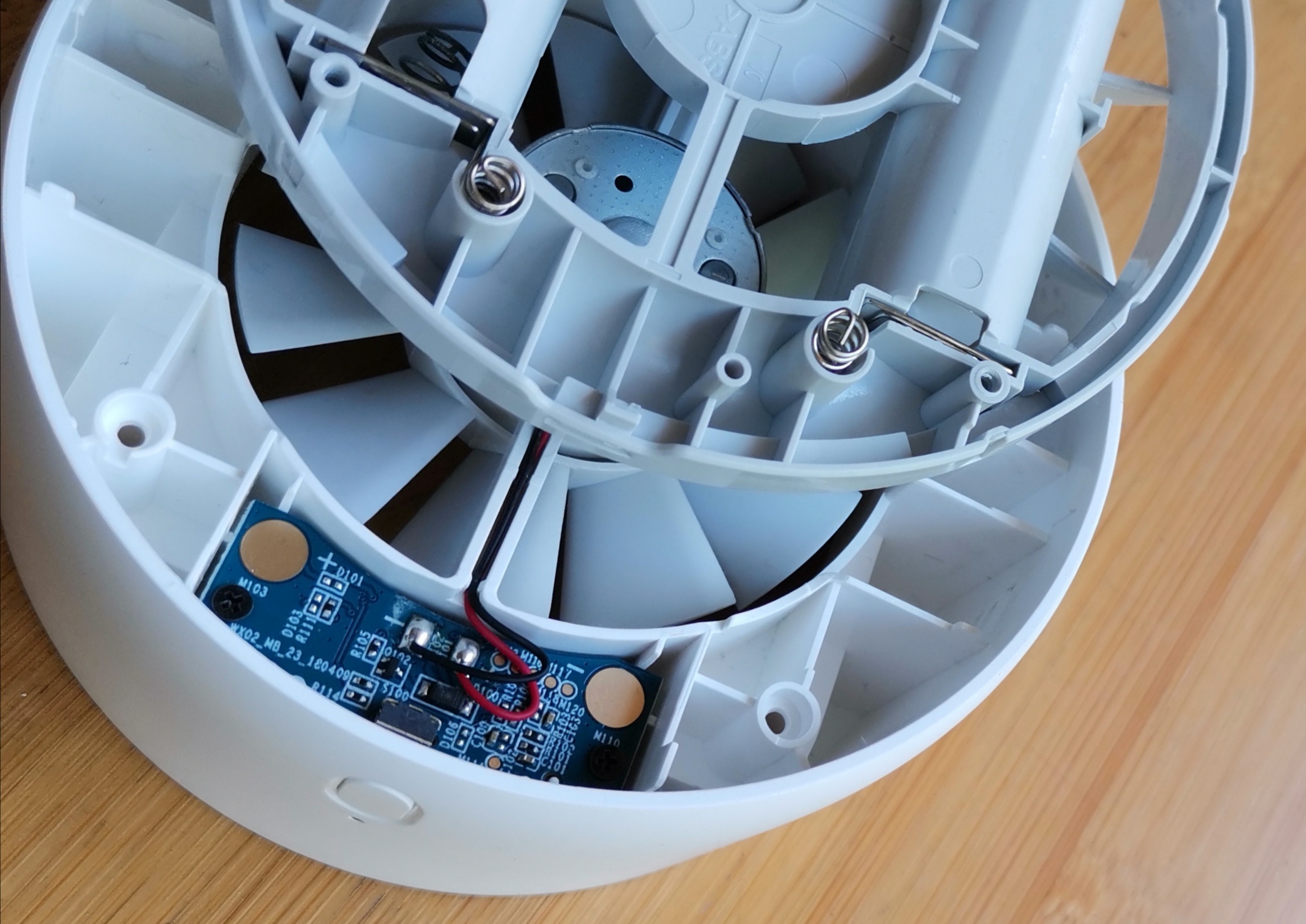 夏日必备驱蚊神器,拆解米家驱蚊器