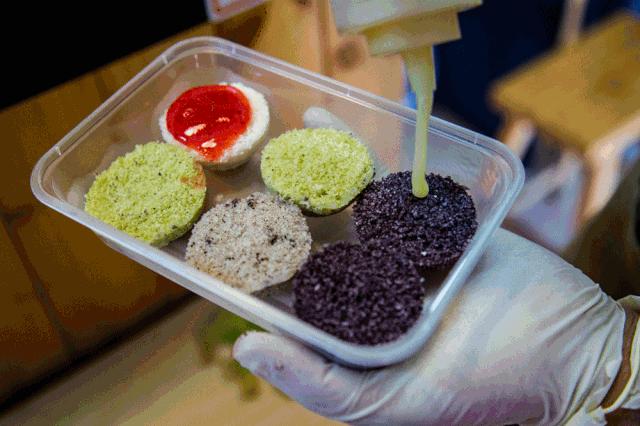 天津特色小吃被称为津门三绝 (天津风味小吃中的三绝之一)