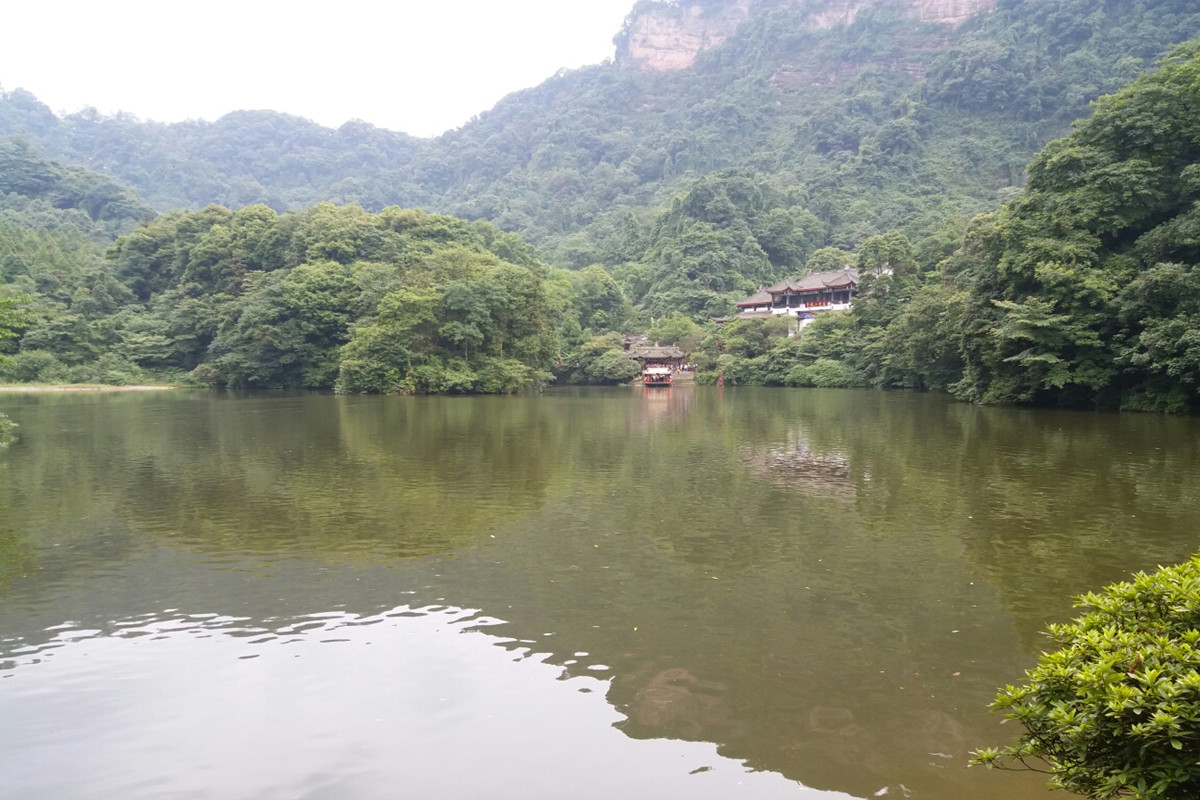 青城山齐云山龙虎山武当山,龙虎山齐云山青城山武当山崆峒山