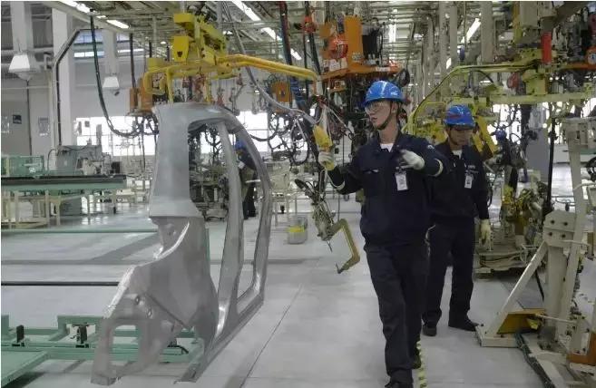 蔚来汽车工厂特斯拉工厂对比,蔚来汽车上海产能