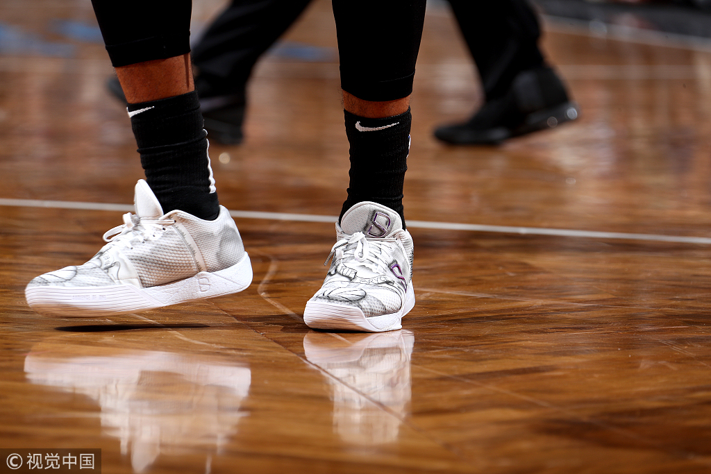 NBA今日球鞋精选：上脚两双联名款！火箭赢了，“鞋王”嗨了