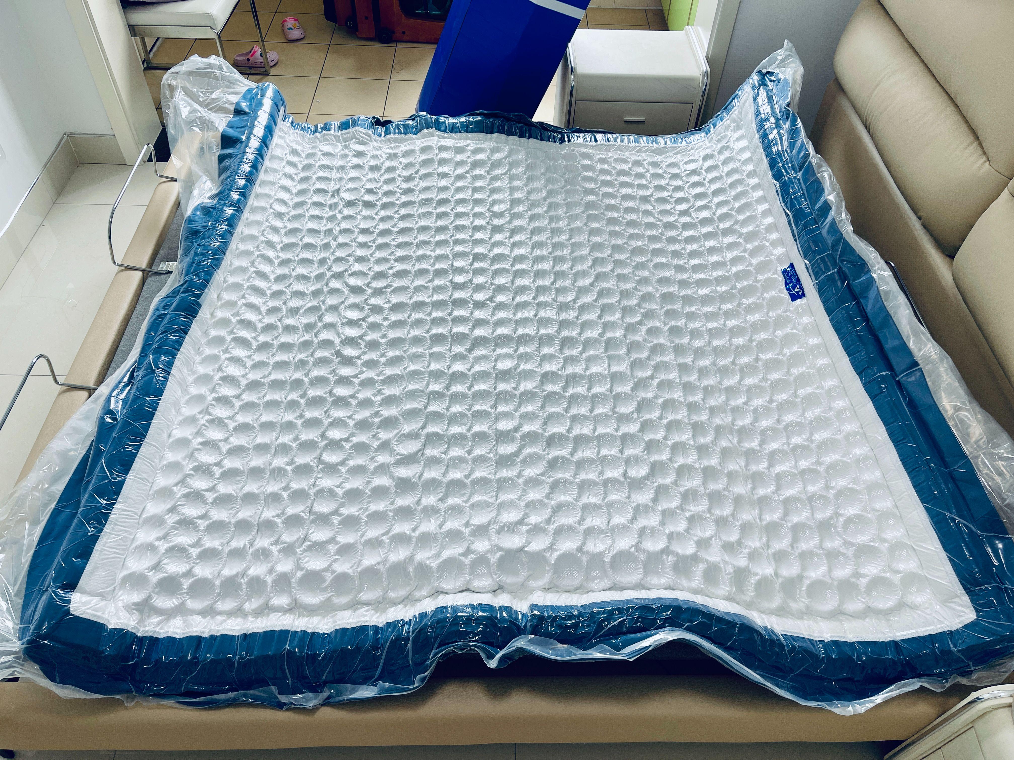 床垫的水渍怎么搞的,床垫的水很深