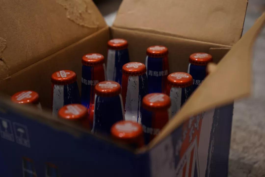 「青蛙评测」上海申花X青岛啤酒，是为信仰充值还是交智商税？