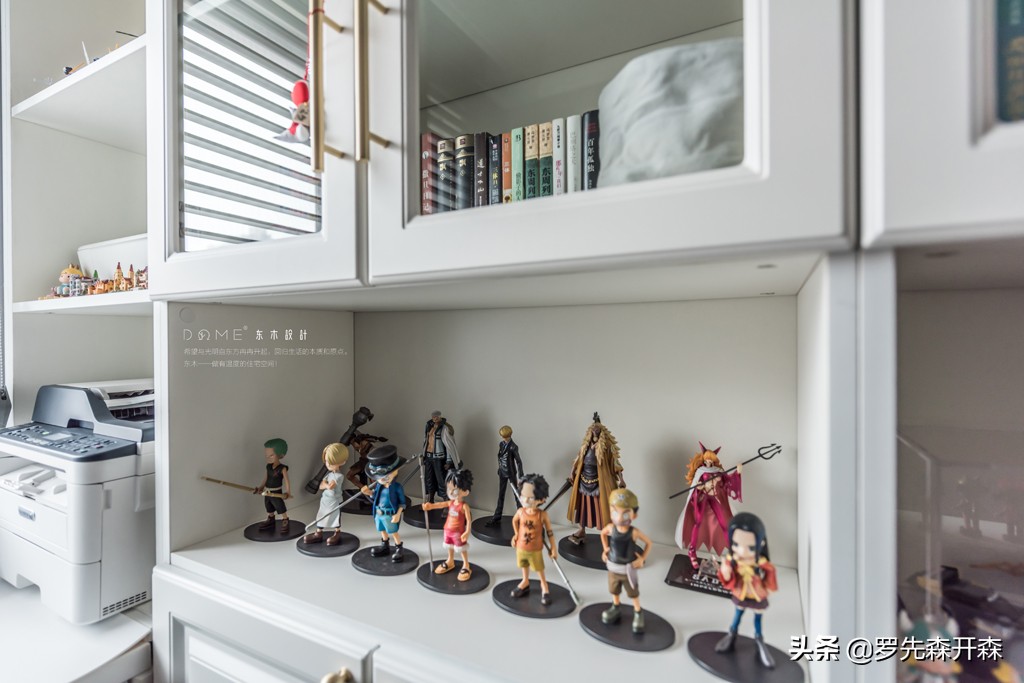 金湖湾90平轻奢装修,天津津南中海叠拼装修效果图