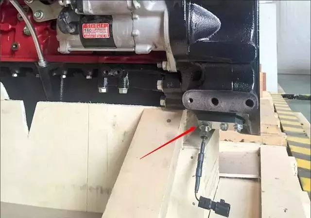 挖机传感器起到什么作用,挖机传感器和电磁阀有什么区别