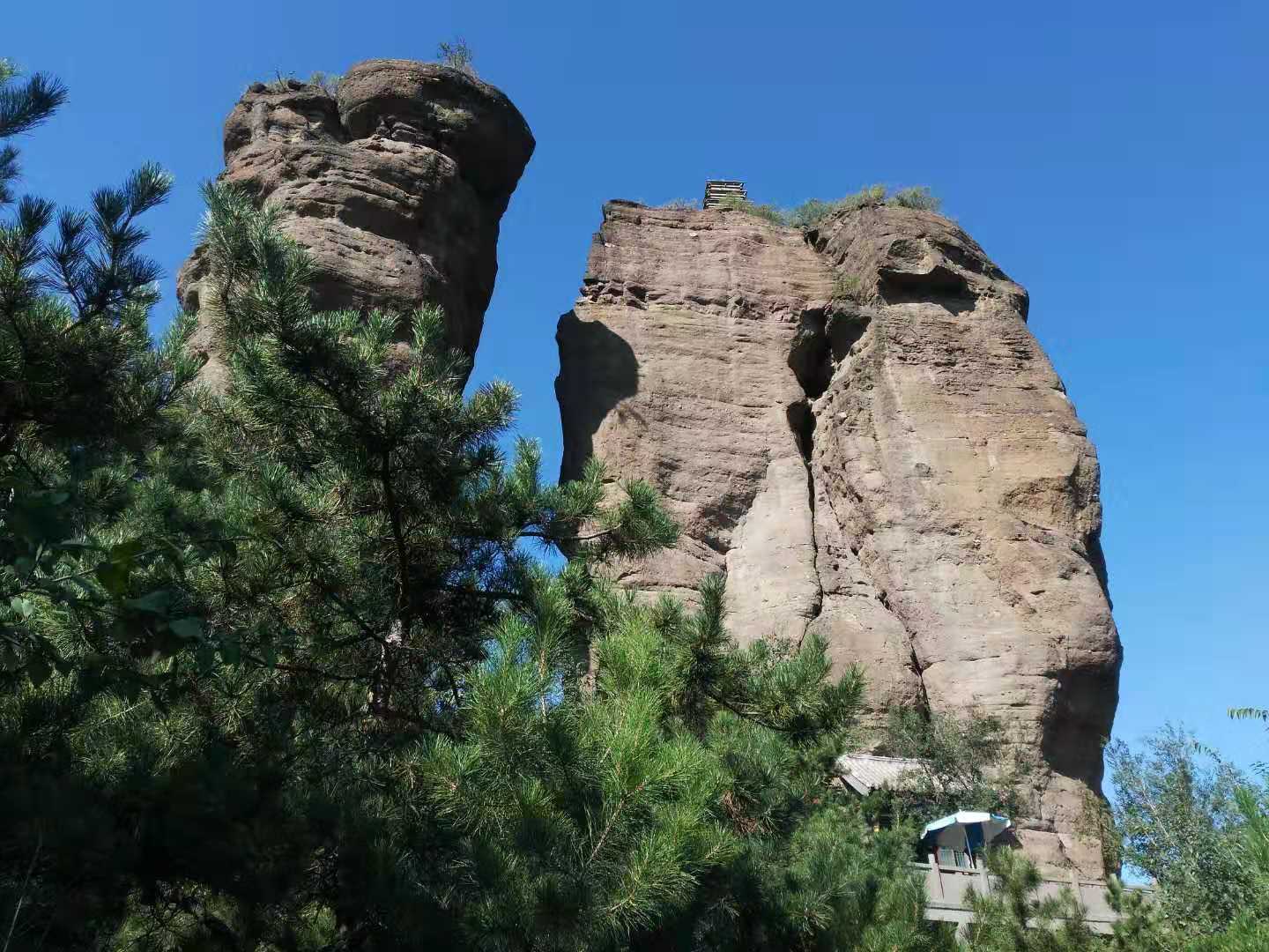 最好爬、闹市区、景色奇、有野猴—野游户外-5