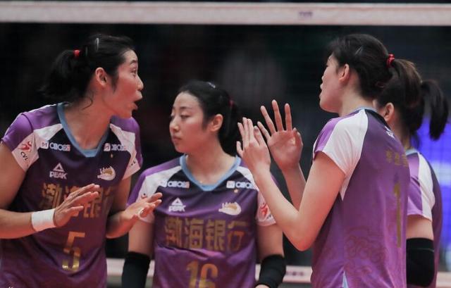 天津女排给朱婷多少年薪,天津女排姚迪朱婷李盈莹
