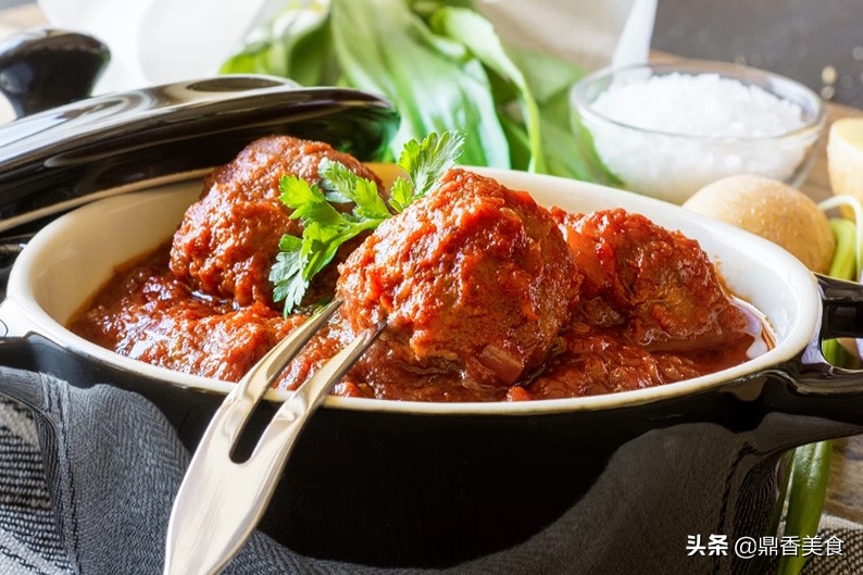 炸牛肉丸子放不放小酥肉粉,炸牛肉丸子不能放什么调料