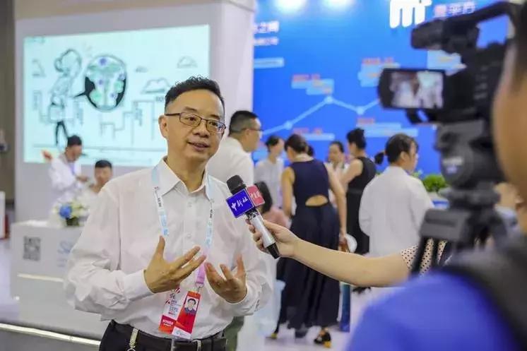 智博会智能化机器人,智博联超声波处理