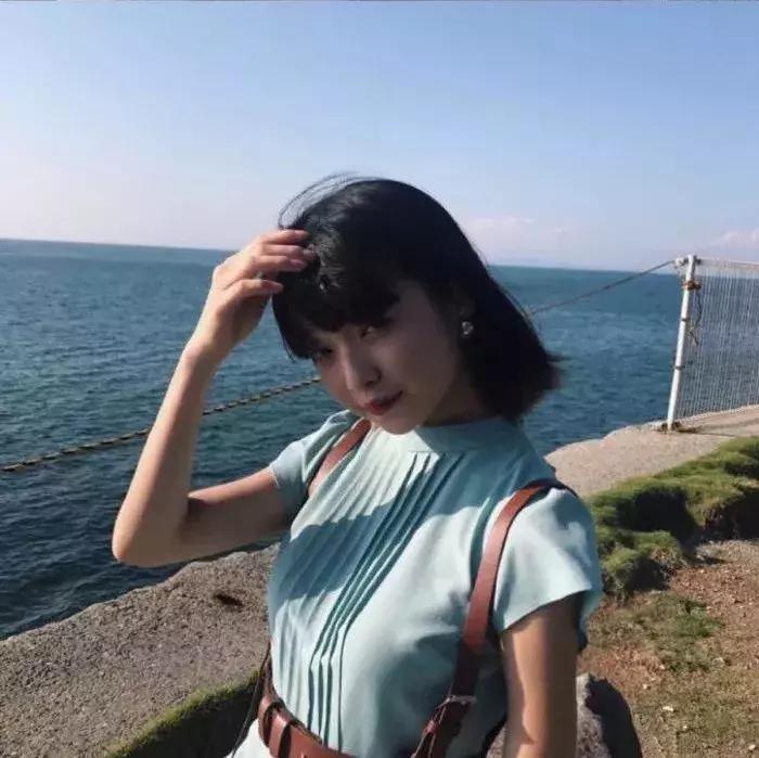 短发卷发怎么打理好看,不用打理又好看的短发