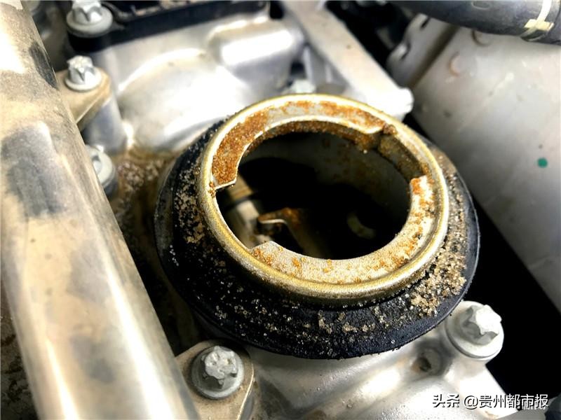 奔驰发动机异响维修检测,奔驰发动机故障异响