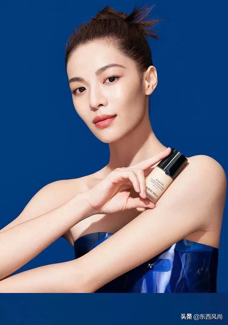 钟楚曦阿玛尼口红试色视频,阿玛尼蓝标钟楚曦