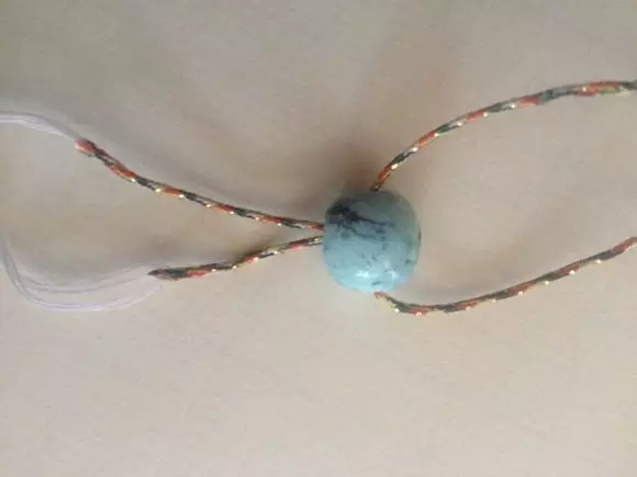 给手串换绳的方法,怎么快速给手串换绳