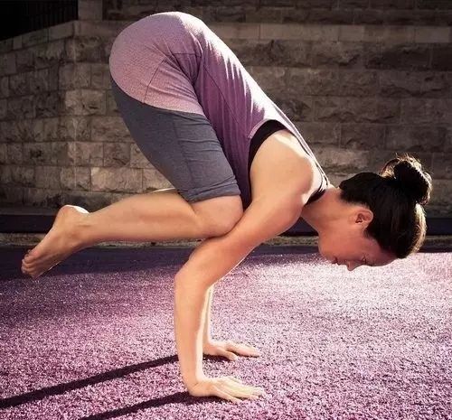 手腕受伤了怎么练肩,手受伤了怎么练瑜伽