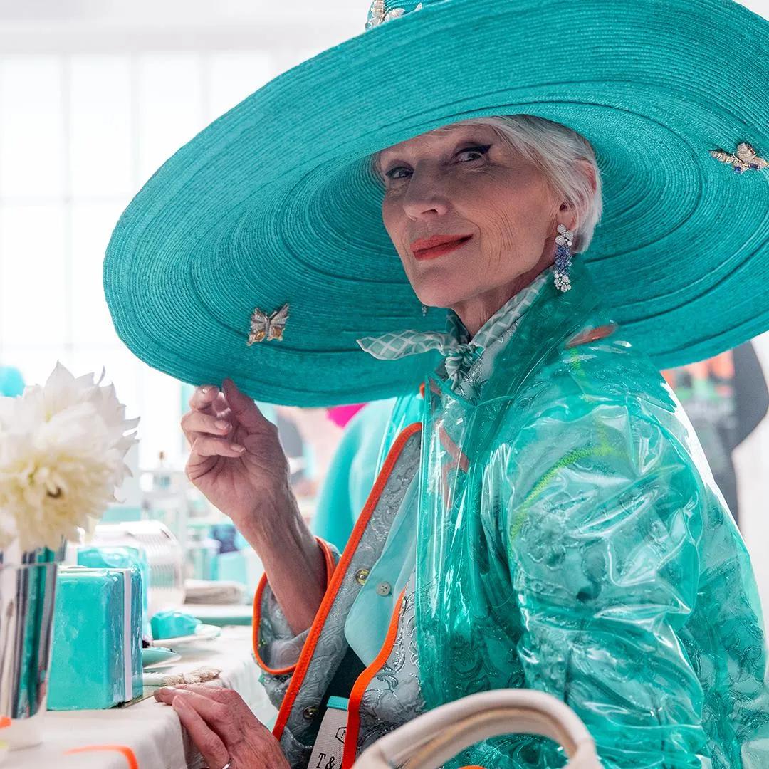 养大3个亿万富豪、67岁全裸上杂志：她的人生太硬核