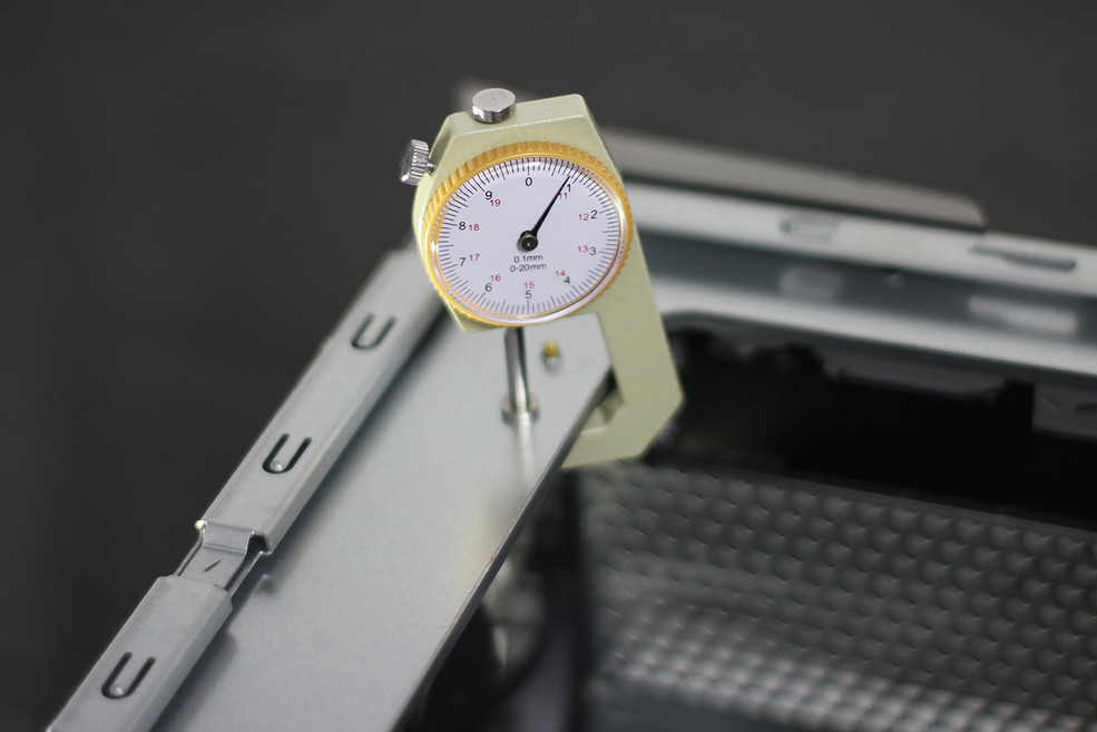 电竞新势力的显示器,七彩虹igame系列主机