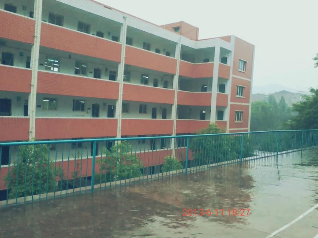 江苏省响水中学50周年,响水二中和响水中学